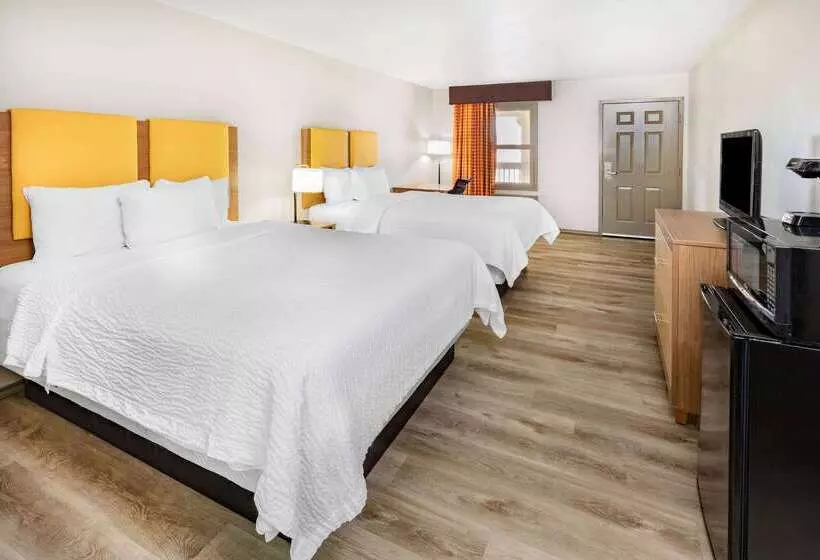 Motel Days Inn & Suites By Wyndham Huntsville