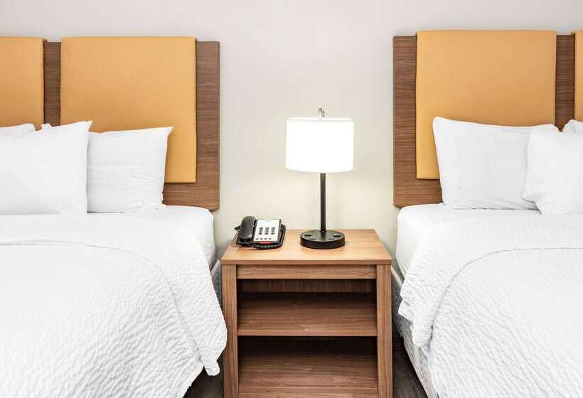 فندق على الطريق Days Inn & Suites By Wyndham Huntsville