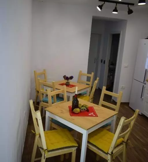 هاستل Sobe Argo Izola