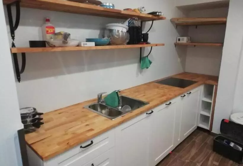 هاستل Sobe Argo Izola