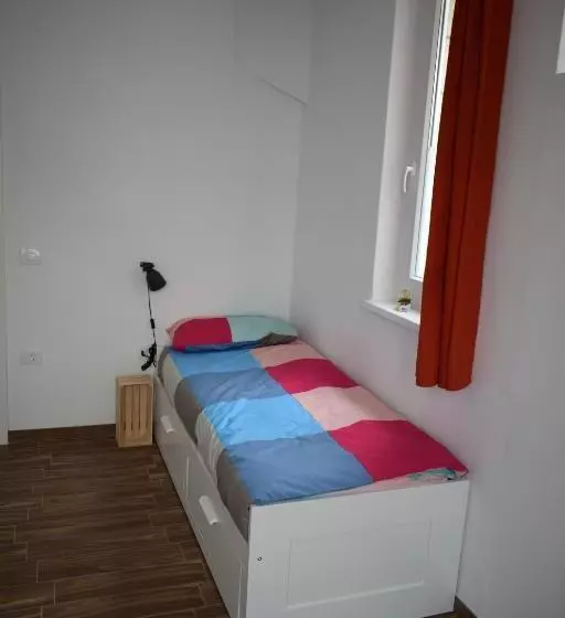 هاستل Sobe Argo Izola