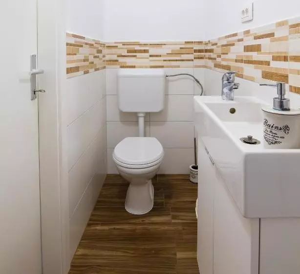 هاستل Sobe Argo Izola