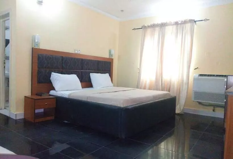 هتل D Luxx Villa & Suites