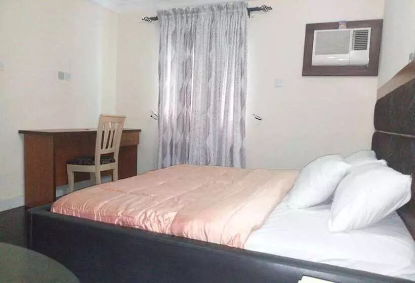 هتل D Luxx Villa & Suites