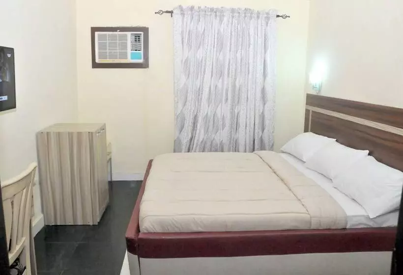 هتل D Luxx Villa & Suites