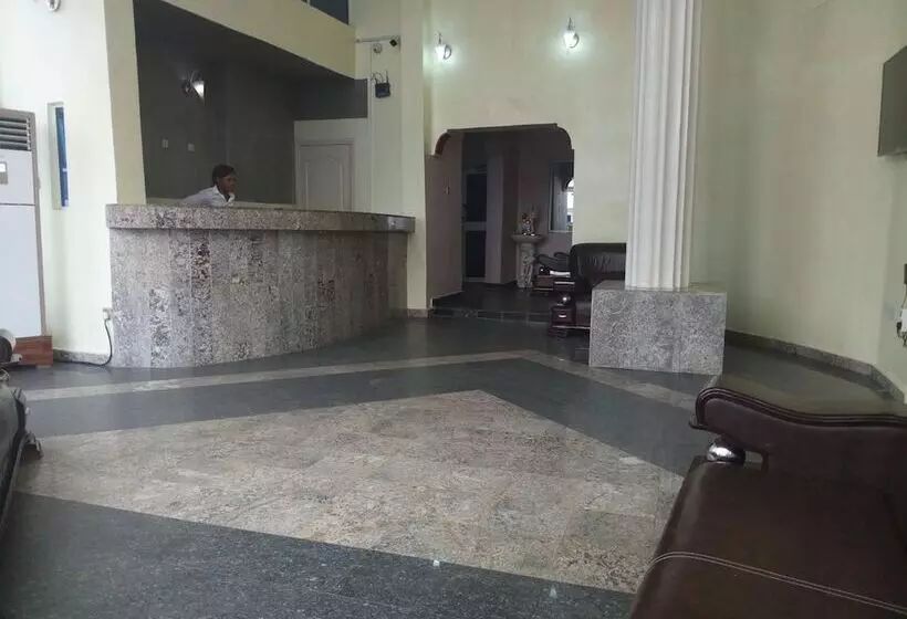 هتل D Luxx Villa & Suites