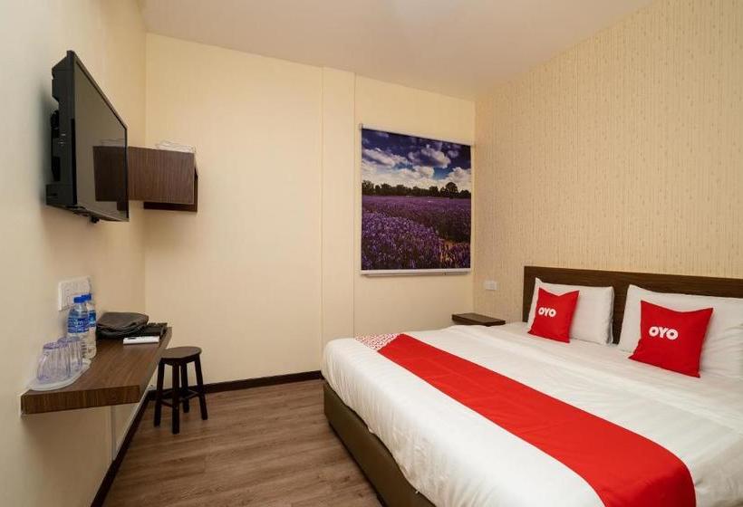 Hotel Oyo 89410 Z & H