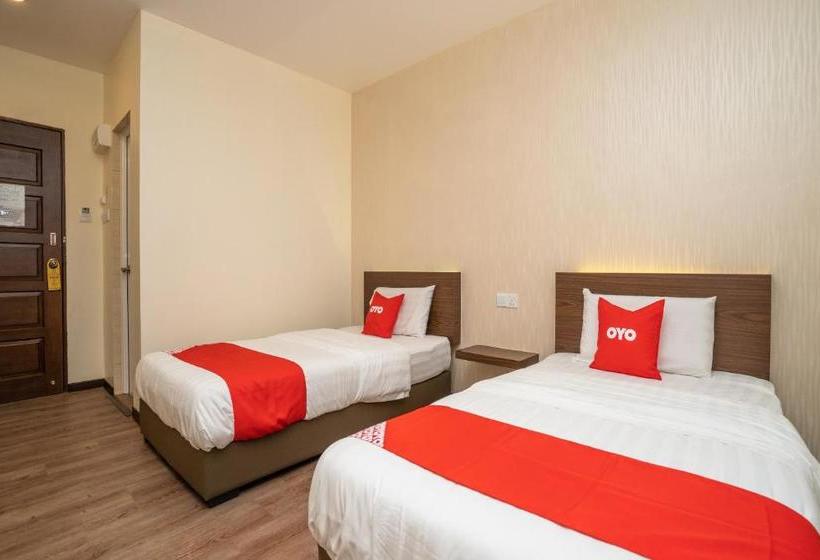 Hotel Oyo 89410 Z & H