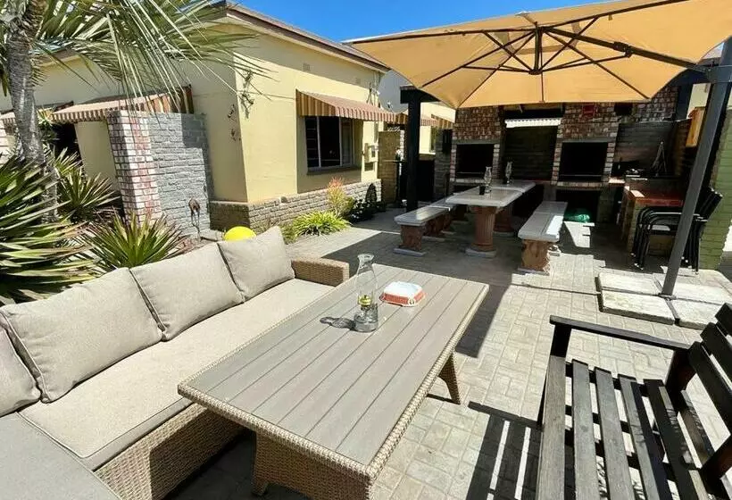 هاستل Bushbabies Inn Self Catering Accommodation