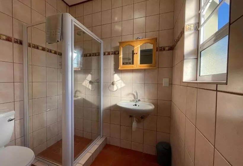 هاستل Bushbabies Inn Self Catering Accommodation