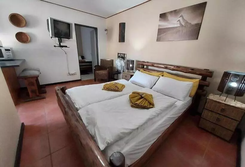 هاستل Bushbabies Inn Self Catering Accommodation