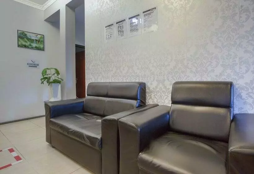 ユースホステル Ranau City Inn