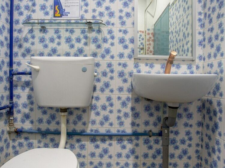 ユースホステル Ranau City Inn