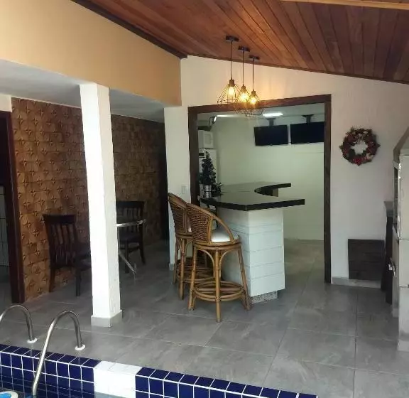 Majatalo Suítes Itaigara A 80 Metros Da Praia Do Mariscal