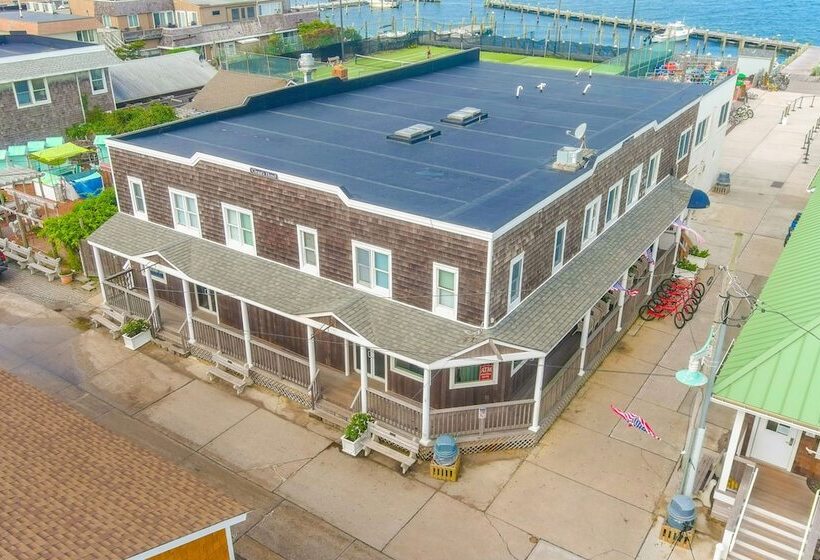 בית מלון כפרי Clegg S