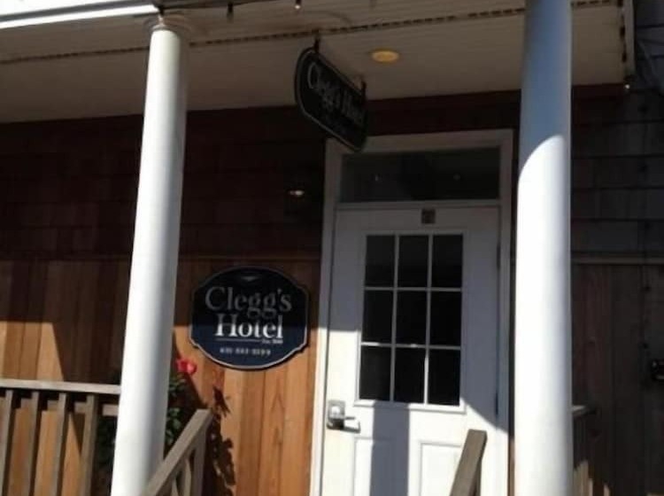 בית מלון כפרי Clegg S