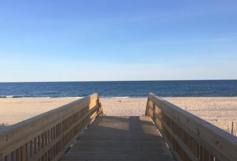 בית מלון כפרי Clegg S