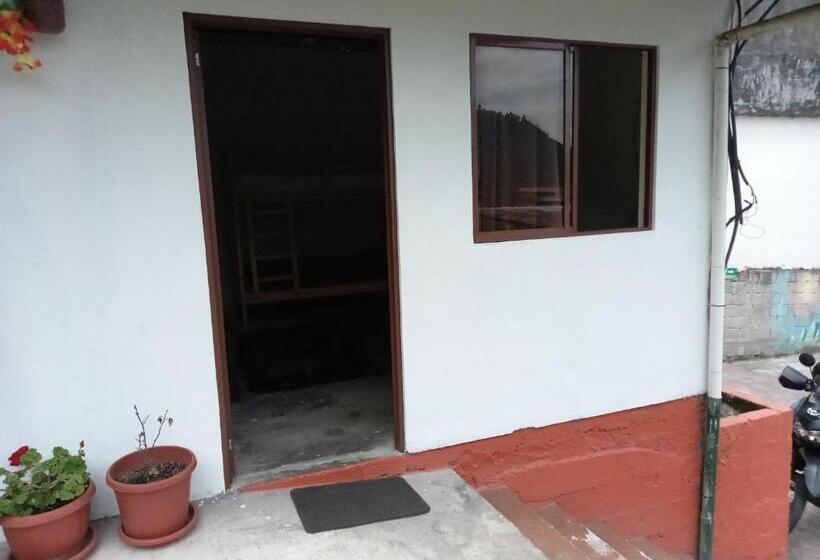 Montano Camping & Hostel