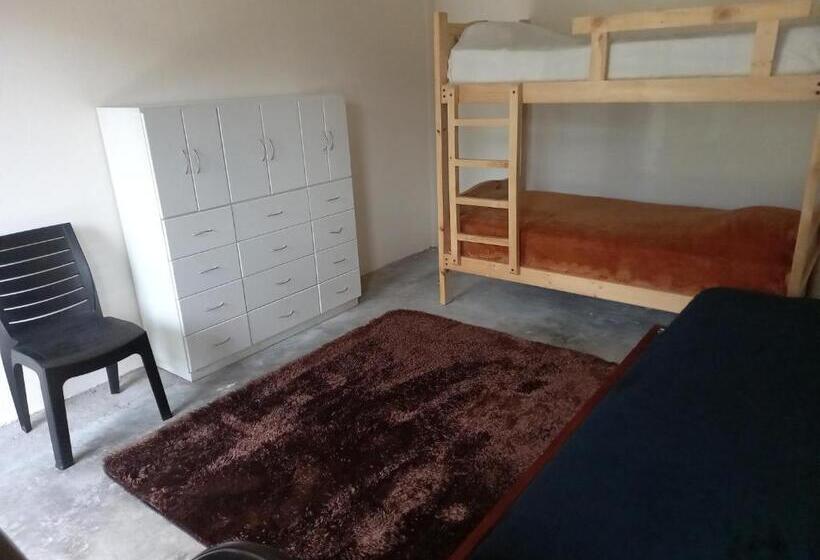 Montano Camping & Hostel