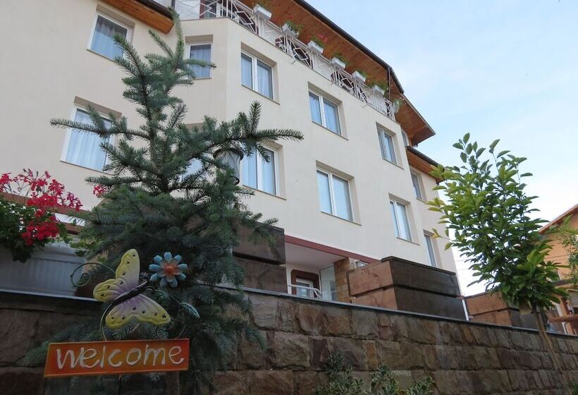 بنسيون Aurora Guest House