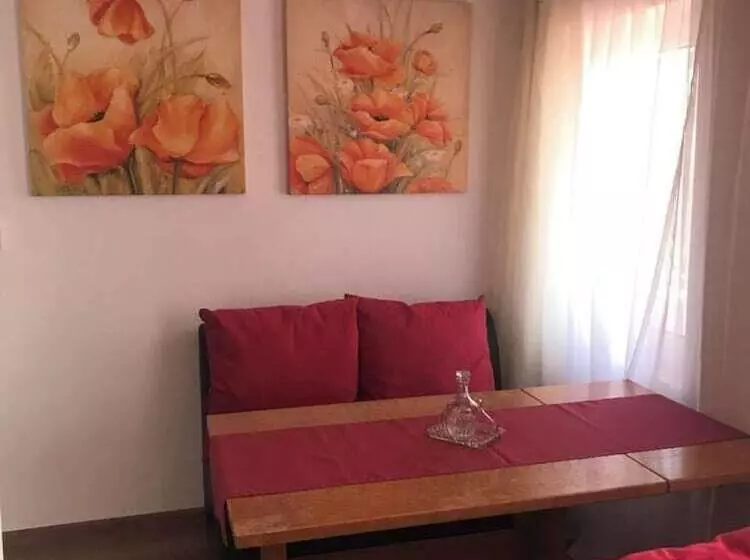 Majatalo Aurora Guest House