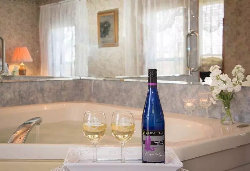 Sutherland House Victorian Bed And Breakfast