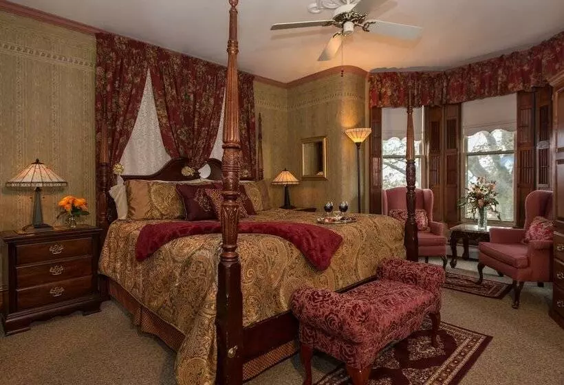 Sutherland House Victorian Bed And Breakfast