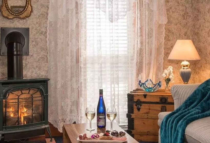 Sutherland House Victorian Bed And Breakfast