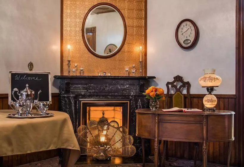 Sutherland House Victorian Bed And Breakfast