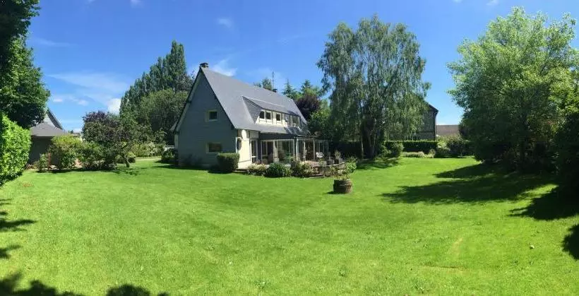 Aamiaismajoitus (B&B) Chambre D Hotes Le Phenix