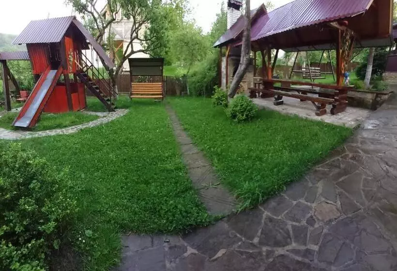 Majatalo Sadyba три серця чан баня яремче