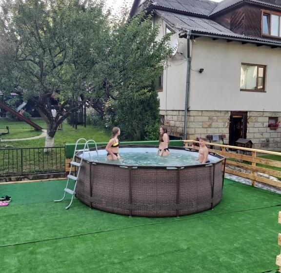 פנסיון Sadyba три серця чан баня яремче