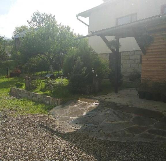 פנסיון Sadyba три серця чан баня яремче