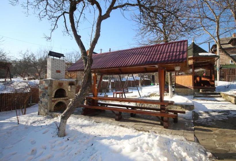 פנסיון Sadyba три серця чан баня яремче