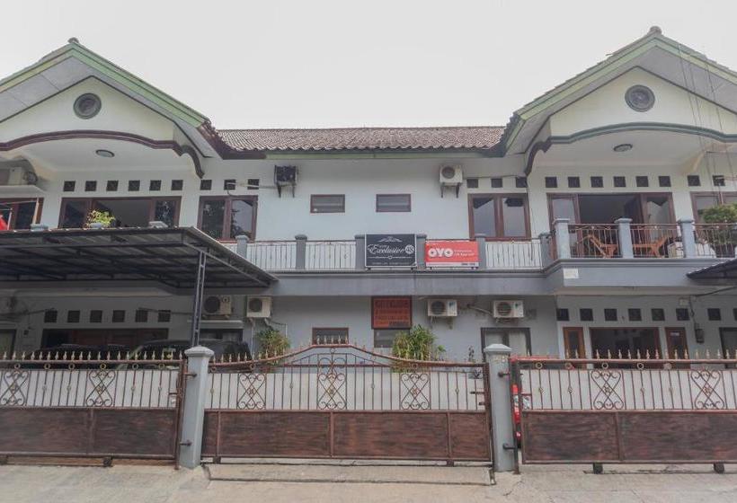 בית מלון כפרי Oyo 1221 Exclusive 48 Syariah