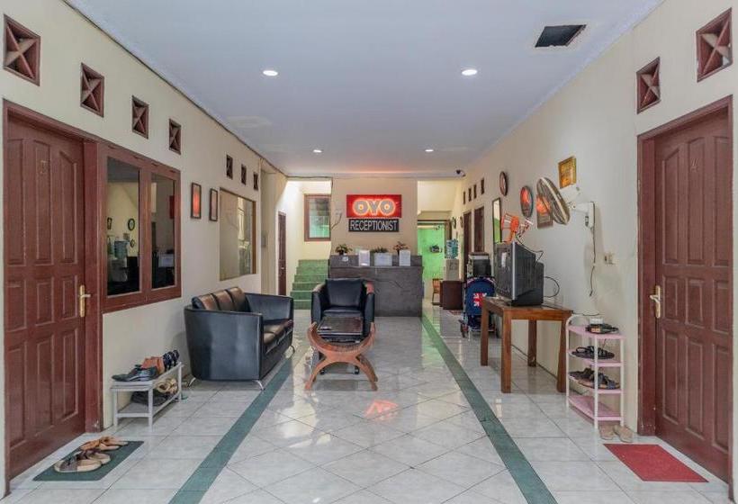 בית מלון כפרי Oyo 1221 Exclusive 48 Syariah