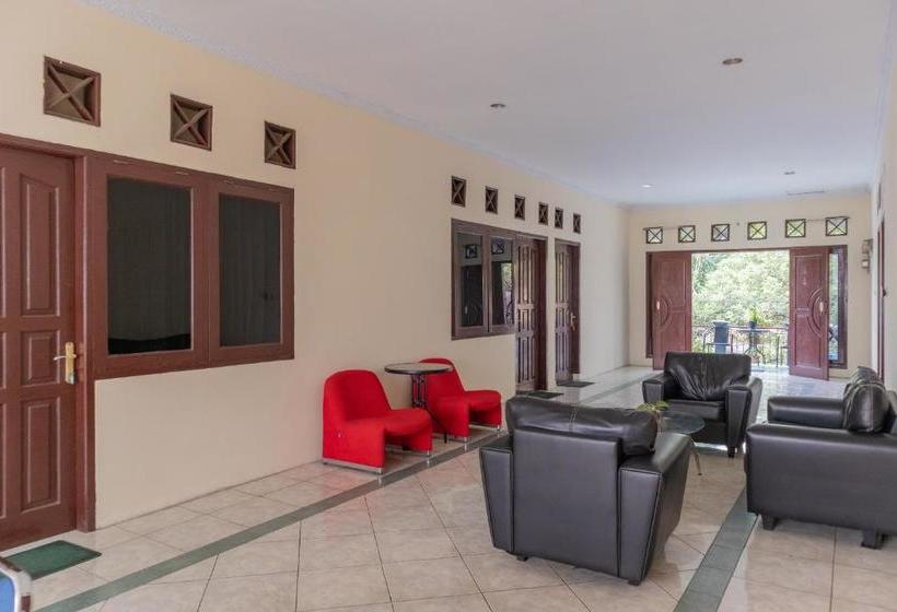 בית מלון כפרי Oyo 1221 Exclusive 48 Syariah