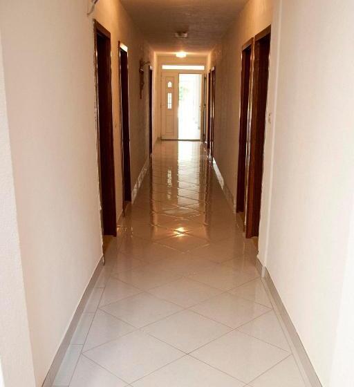 پانسیون Pansion Danijel