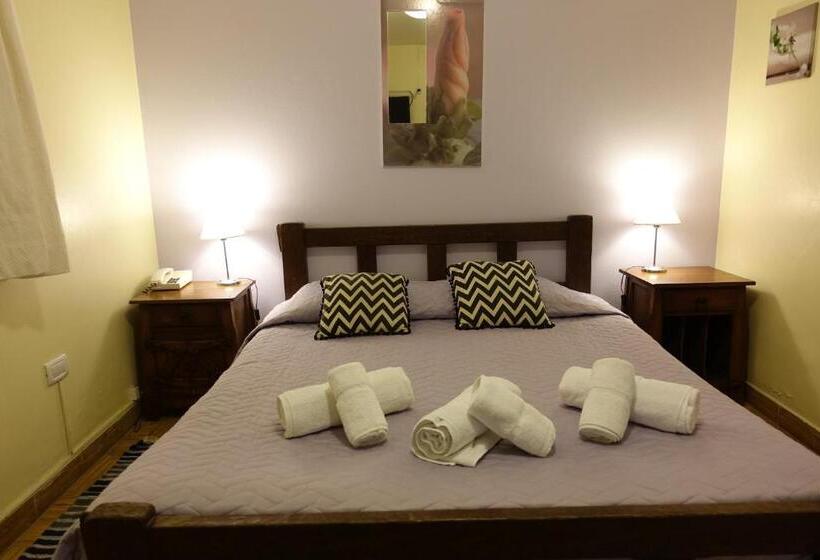 هاستل Hosteria Belvedere