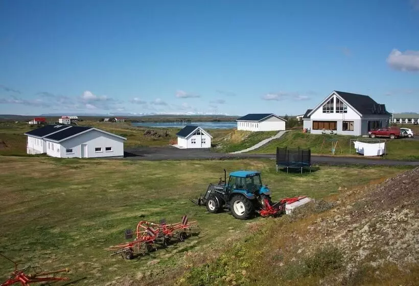 هتل Skútustadir Guesthouse