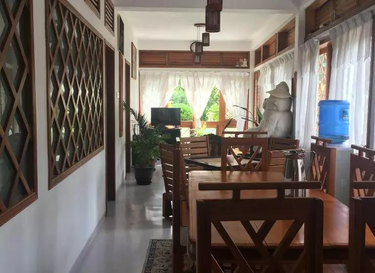 پانسیون Cottage 2010