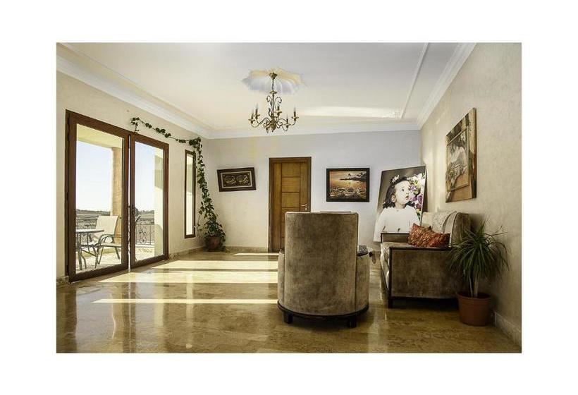 Пансион Domaine Lilia