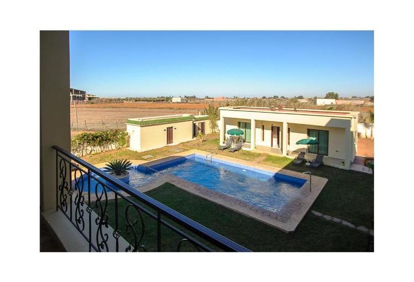 Пансион Domaine Lilia