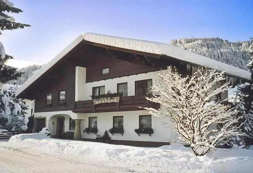 تختخواب و صبحانه Pension Montana