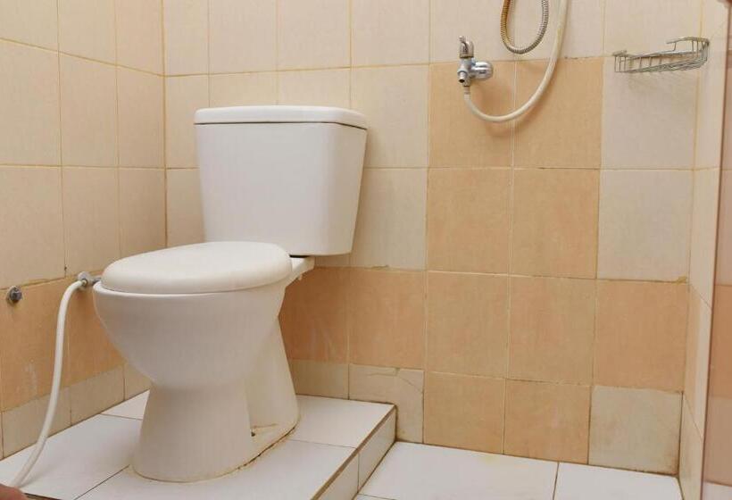 פנסיון Al Ghani Syariah Mitra Reddoorz