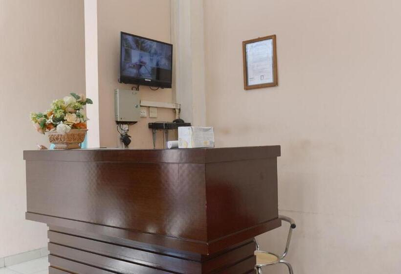 פנסיון Al Ghani Syariah Mitra Reddoorz