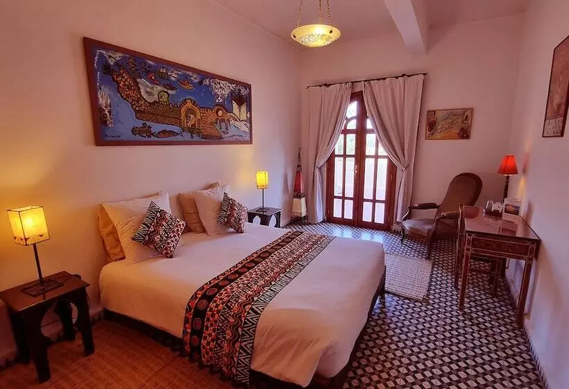 ペンション Dar Essaada