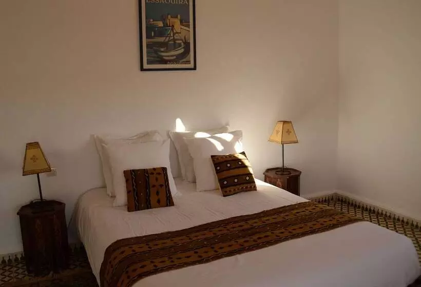 ペンション Dar Essaada