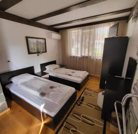 ペンション Oasis Guest House