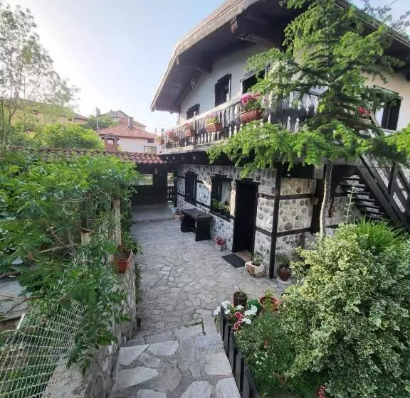 ペンション Oasis Guest House